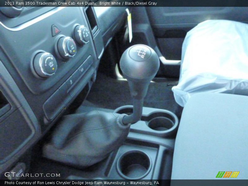 Bright White / Black/Diesel Gray 2013 Ram 3500 Tradesman Crew Cab 4x4 Dually
