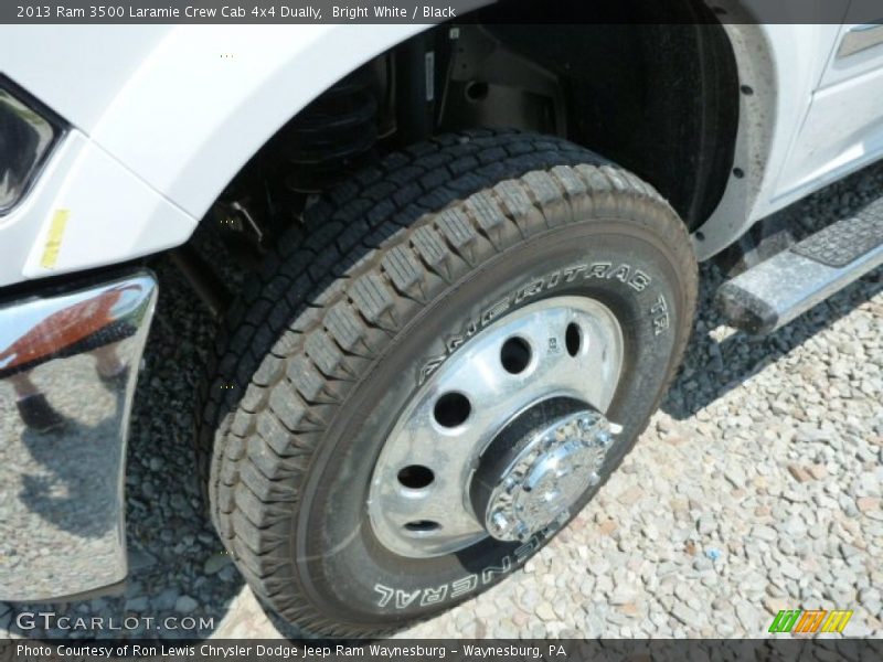 Bright White / Black 2013 Ram 3500 Laramie Crew Cab 4x4 Dually