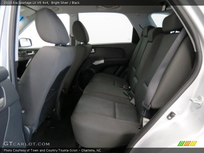 Rear Seat of 2010 Sportage LX V6 4x4
