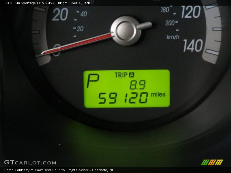 Bright Silver / Black 2010 Kia Sportage LX V6 4x4