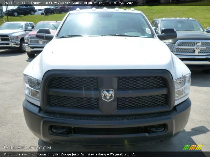 Bright White / Black/Diesel Gray 2013 Ram 3500 Tradesman Crew Cab 4x4 Dually