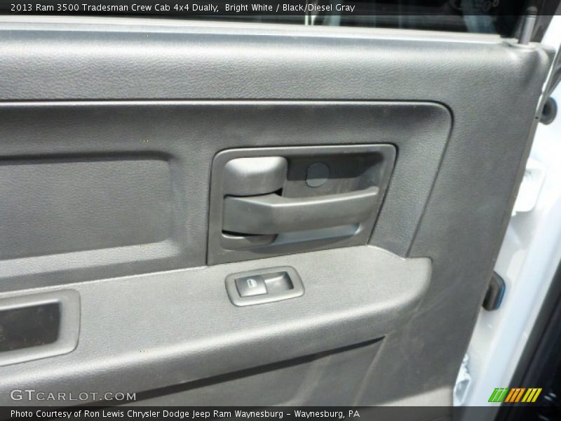 Bright White / Black/Diesel Gray 2013 Ram 3500 Tradesman Crew Cab 4x4 Dually