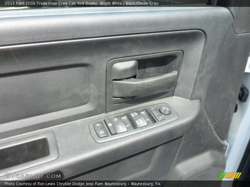 Bright White / Black/Diesel Gray 2013 Ram 3500 Tradesman Crew Cab 4x4 Dually