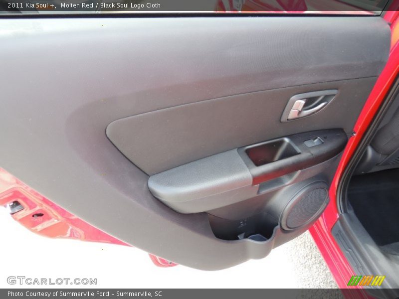 Molten Red / Black Soul Logo Cloth 2011 Kia Soul +
