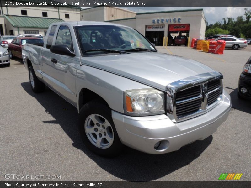 Front 3/4 View of 2006 Dakota SLT Club Cab