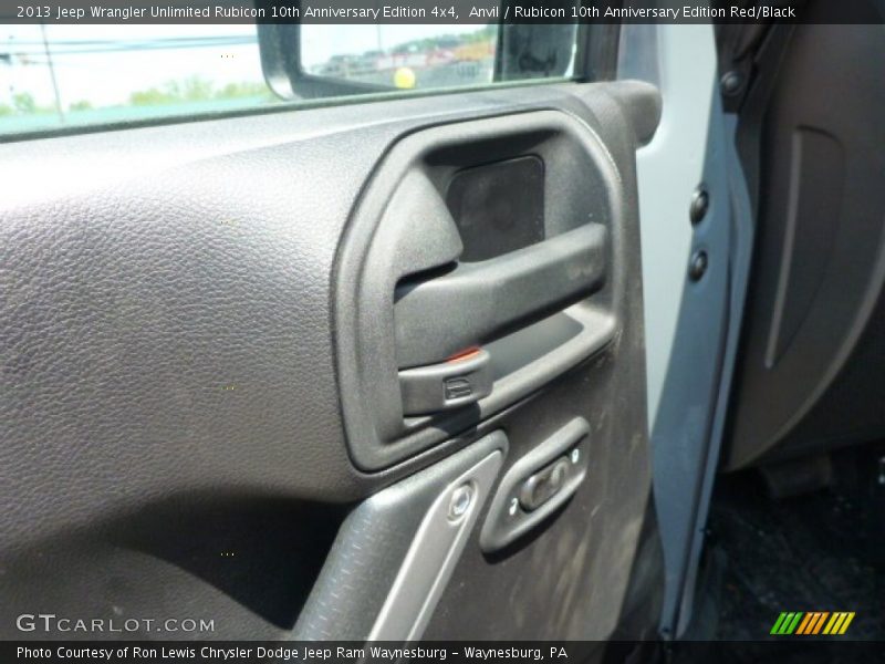 Anvil / Rubicon 10th Anniversary Edition Red/Black 2013 Jeep Wrangler Unlimited Rubicon 10th Anniversary Edition 4x4