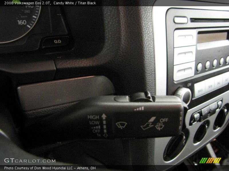 Candy White / Titan Black 2008 Volkswagen Eos 2.0T
