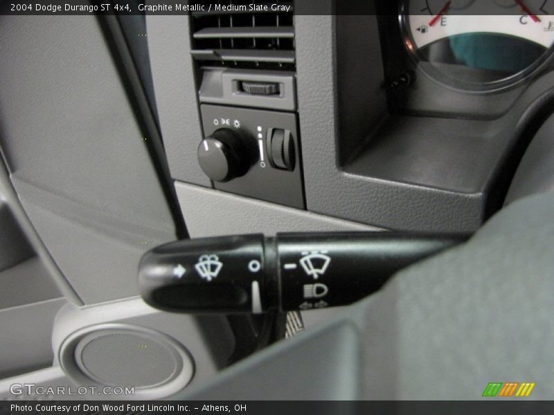 Graphite Metallic / Medium Slate Gray 2004 Dodge Durango ST 4x4