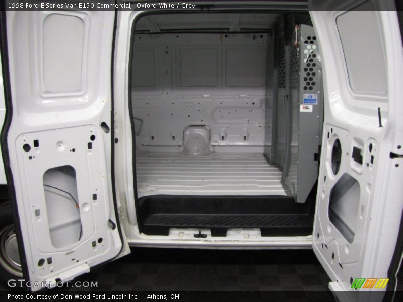 Oxford White / Grey 1998 Ford E Series Van E150 Commercial