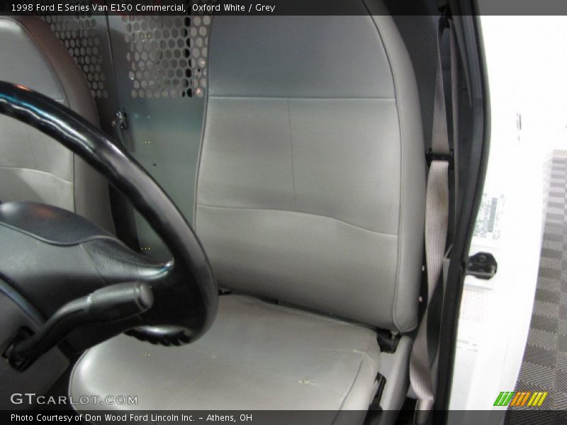 Front Seat of 1998 E Series Van E150 Commercial