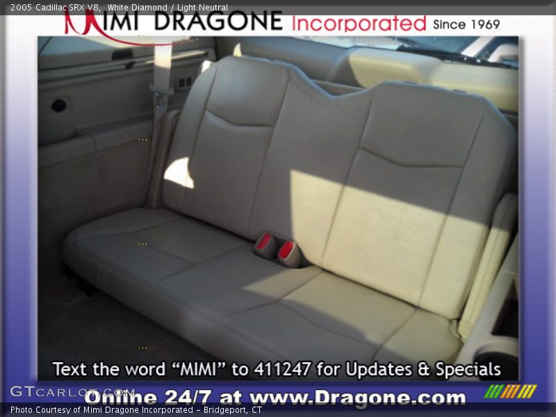 White Diamond / Light Neutral 2005 Cadillac SRX V8