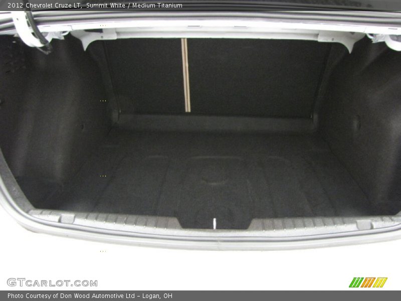 Summit White / Medium Titanium 2012 Chevrolet Cruze LT
