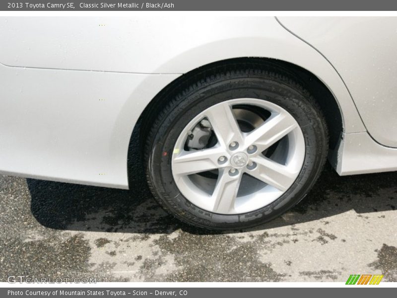 Classic Silver Metallic / Black/Ash 2013 Toyota Camry SE