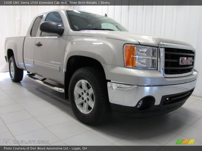 Front 3/4 View of 2008 Sierra 1500 Extended Cab 4x4