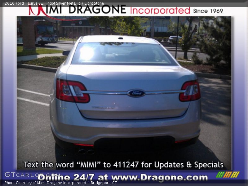 Ingot Silver Metallic / Light Stone 2010 Ford Taurus SE