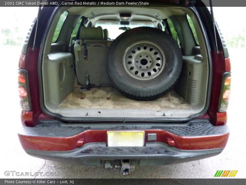 Garnet Red Metallic / Medium Dark Pewter/Shale 2001 GMC Yukon Denali AWD