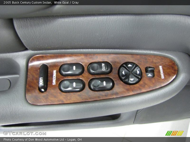 White Opal / Gray 2005 Buick Century Custom Sedan