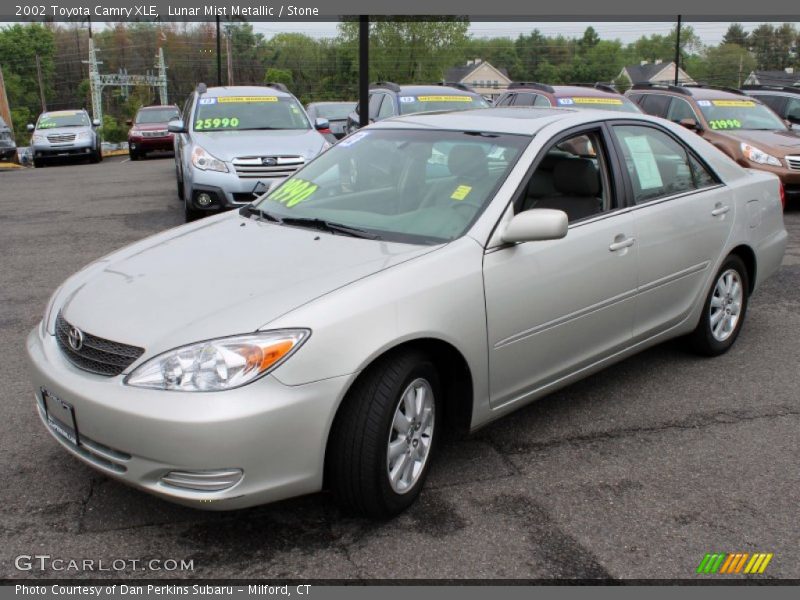 Lunar Mist Metallic / Stone 2002 Toyota Camry XLE