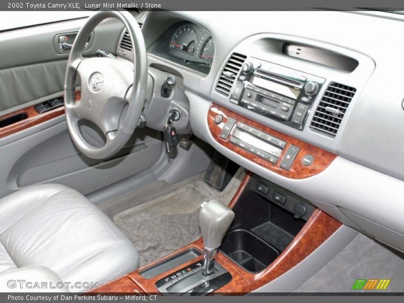 Lunar Mist Metallic / Stone 2002 Toyota Camry XLE