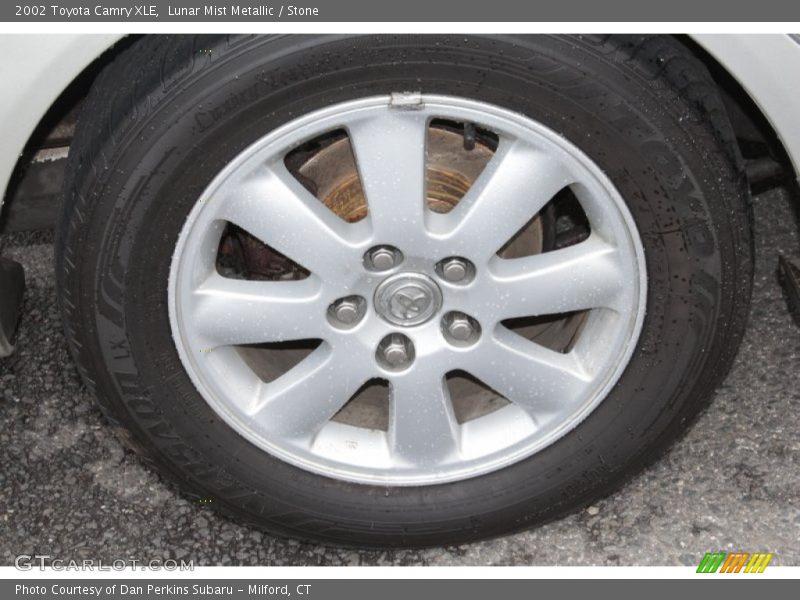 Lunar Mist Metallic / Stone 2002 Toyota Camry XLE