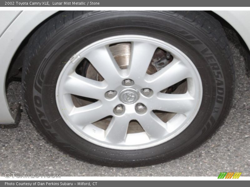 Lunar Mist Metallic / Stone 2002 Toyota Camry XLE