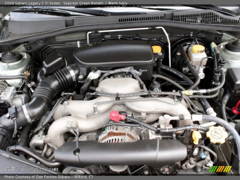Seacrest Green Metallic / Warm Ivory 2009 Subaru Legacy 2.5i Sedan
