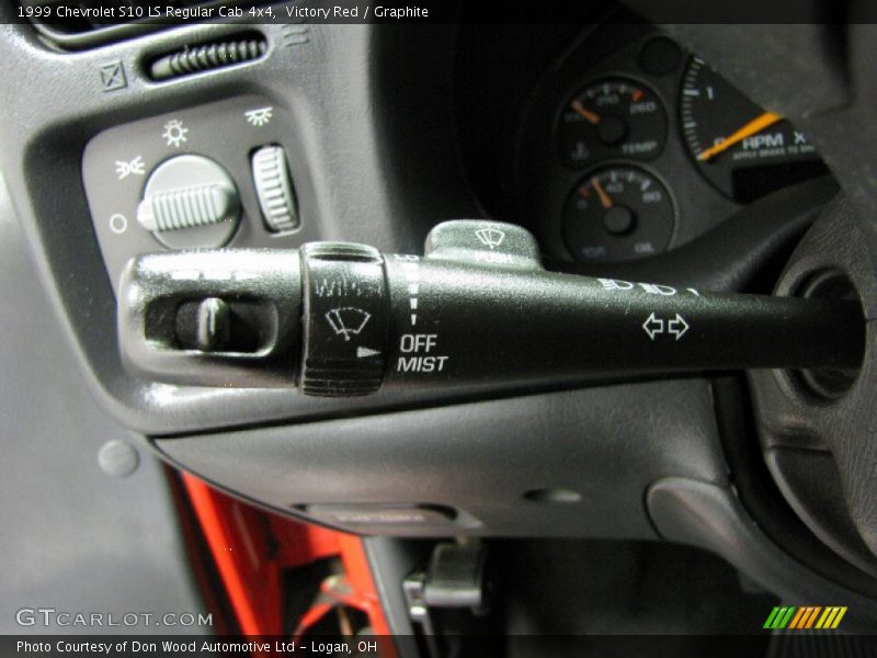 Controls of 1999 S10 LS Regular Cab 4x4