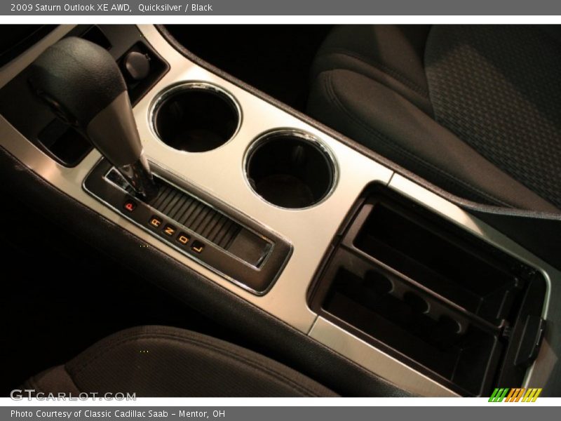 Quicksilver / Black 2009 Saturn Outlook XE AWD
