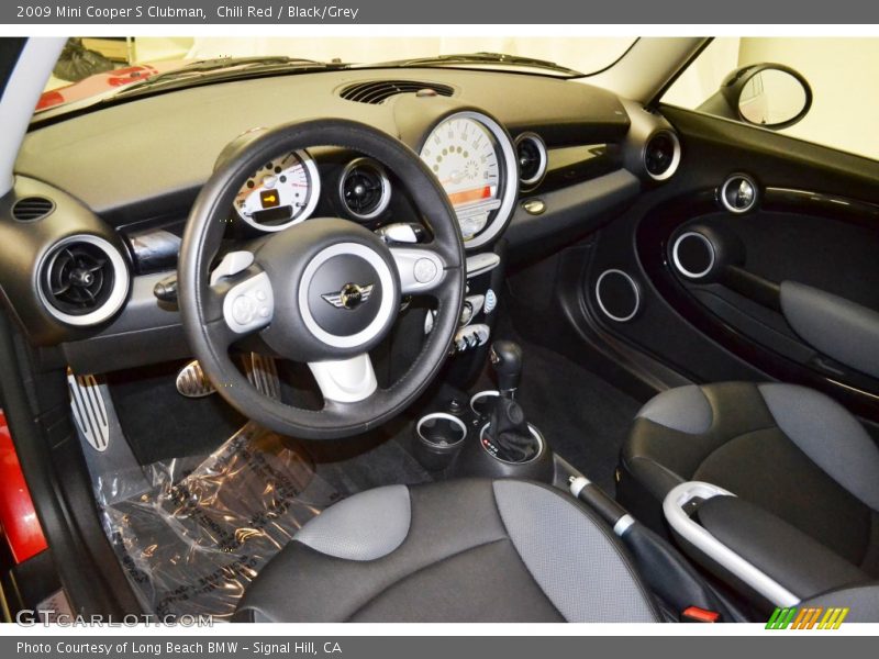 Chili Red / Black/Grey 2009 Mini Cooper S Clubman