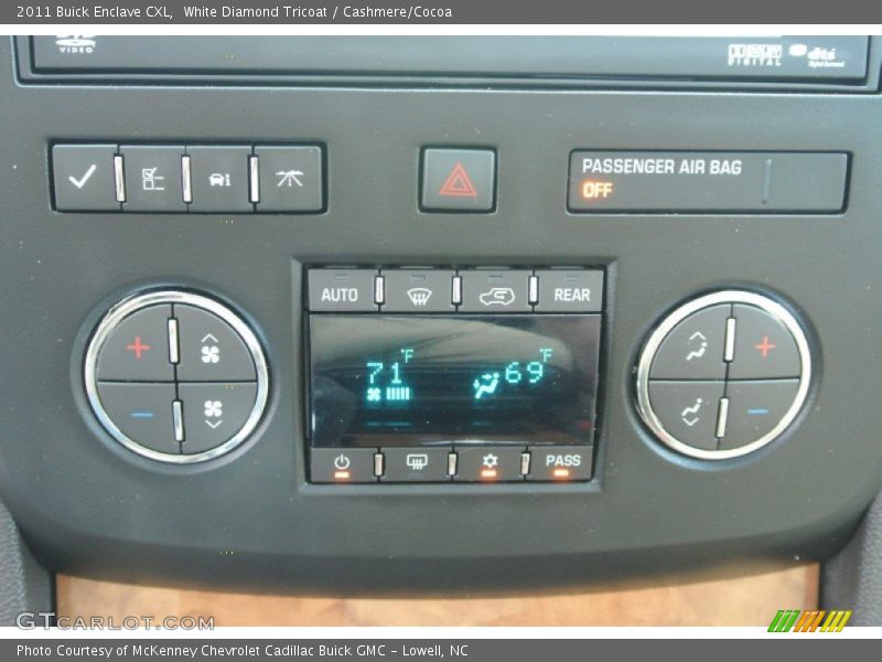 Controls of 2011 Enclave CXL