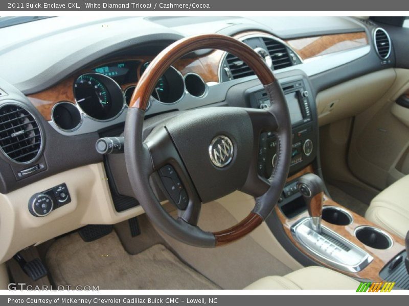 Dashboard of 2011 Enclave CXL