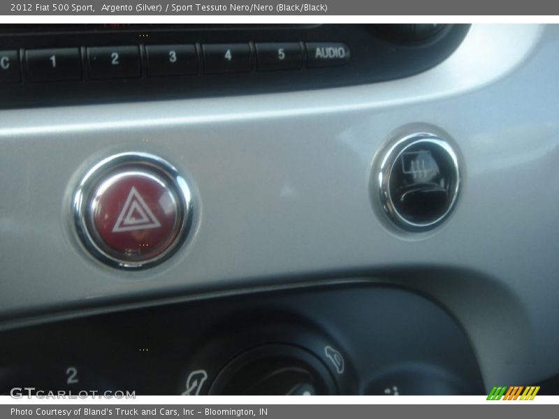 Argento (Silver) / Sport Tessuto Nero/Nero (Black/Black) 2012 Fiat 500 Sport