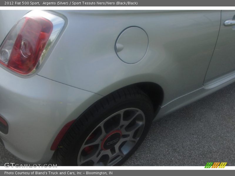 Argento (Silver) / Sport Tessuto Nero/Nero (Black/Black) 2012 Fiat 500 Sport