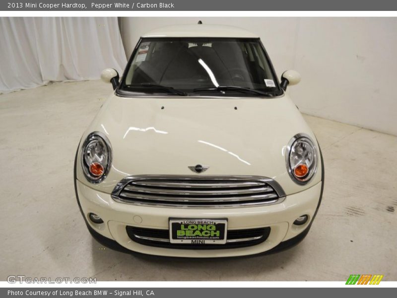 Pepper White / Carbon Black 2013 Mini Cooper Hardtop