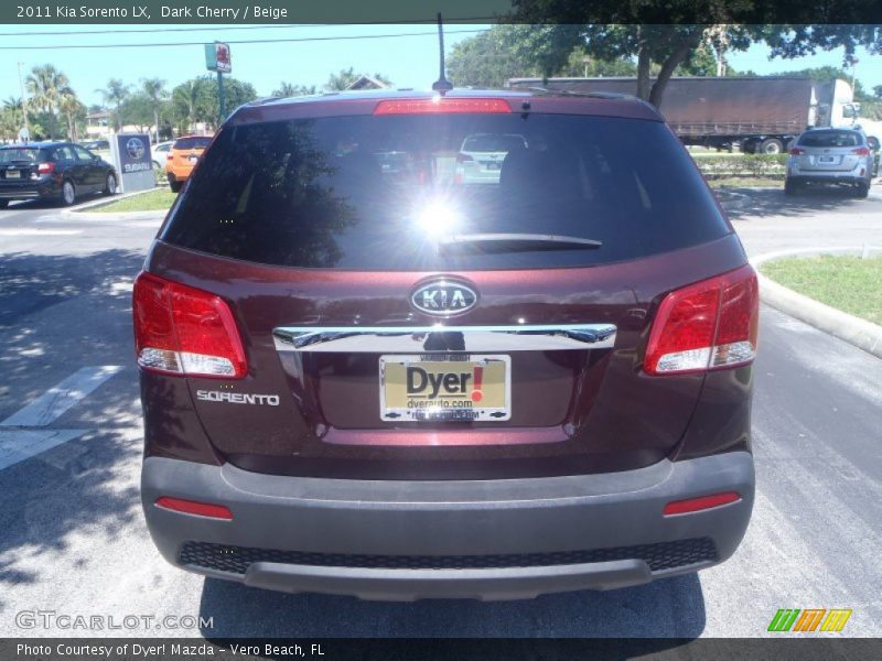 Dark Cherry / Beige 2011 Kia Sorento LX