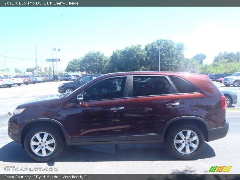 Dark Cherry / Beige 2011 Kia Sorento LX