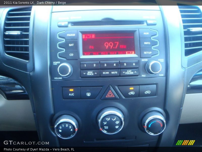 Dark Cherry / Beige 2011 Kia Sorento LX