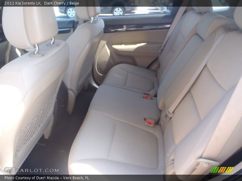 Dark Cherry / Beige 2011 Kia Sorento LX