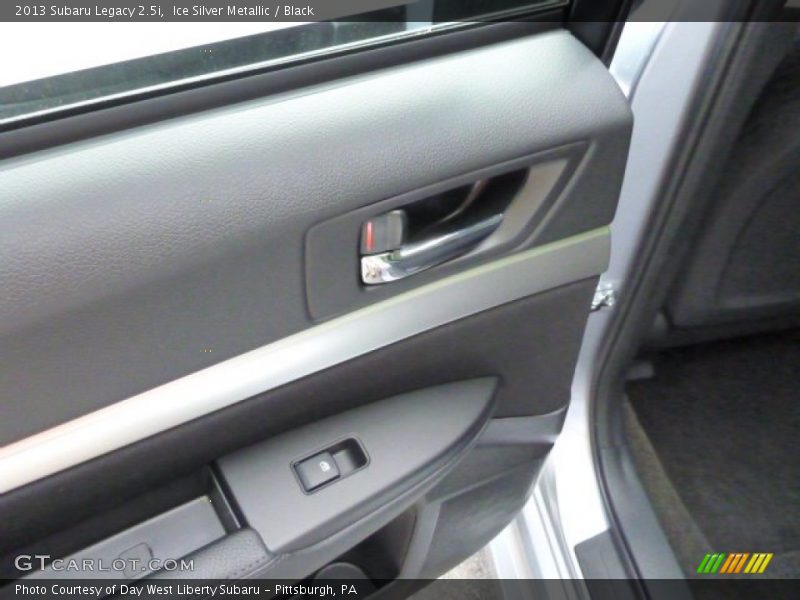 Ice Silver Metallic / Black 2013 Subaru Legacy 2.5i