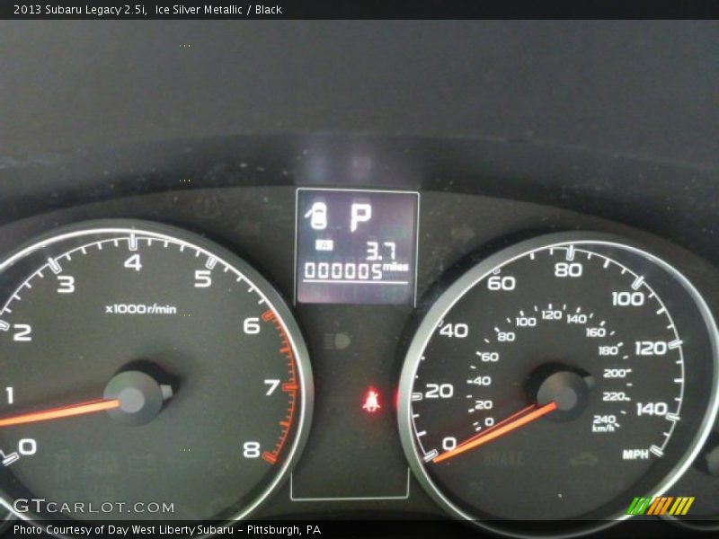 Ice Silver Metallic / Black 2013 Subaru Legacy 2.5i