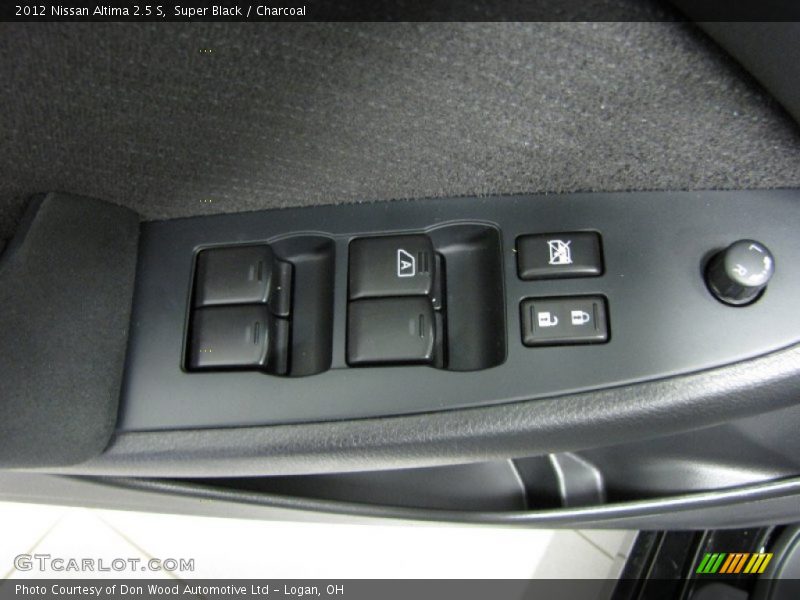 Super Black / Charcoal 2012 Nissan Altima 2.5 S