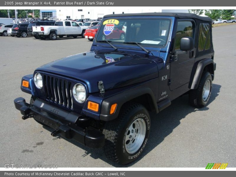 Front 3/4 View of 2005 Wrangler X 4x4