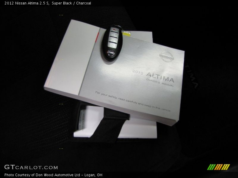 Super Black / Charcoal 2012 Nissan Altima 2.5 S
