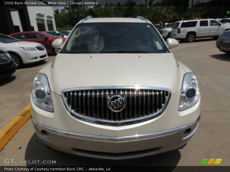 White Opal / Cocoa/Cashmere 2009 Buick Enclave CXL