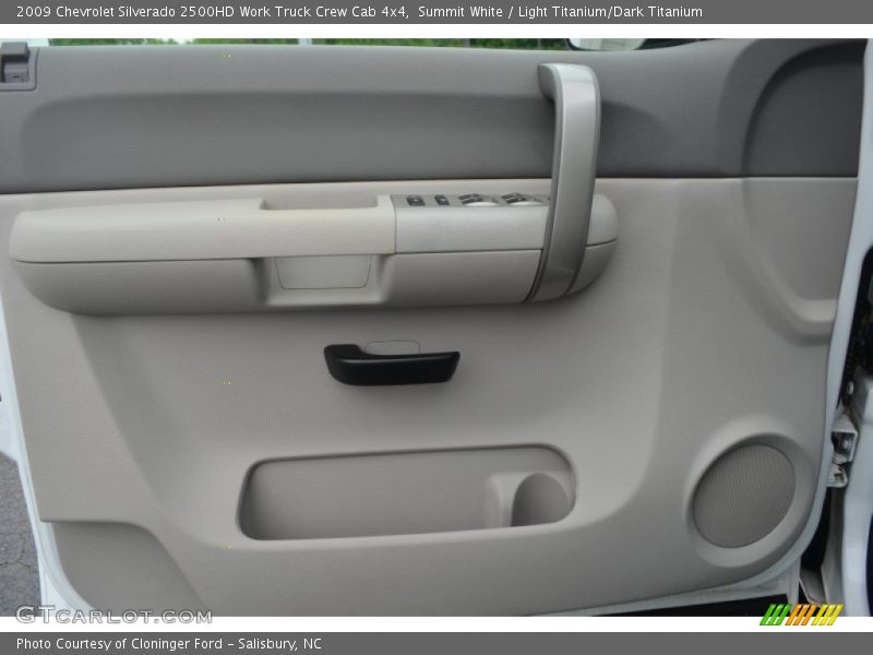 Summit White / Light Titanium/Dark Titanium 2009 Chevrolet Silverado 2500HD Work Truck Crew Cab 4x4