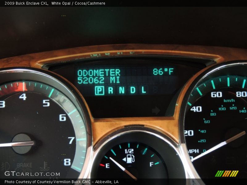 White Opal / Cocoa/Cashmere 2009 Buick Enclave CXL