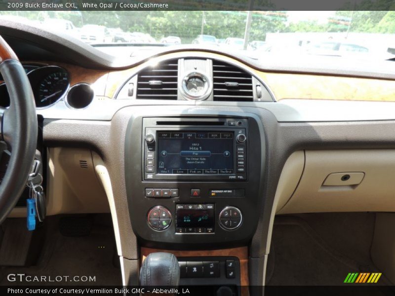 White Opal / Cocoa/Cashmere 2009 Buick Enclave CXL