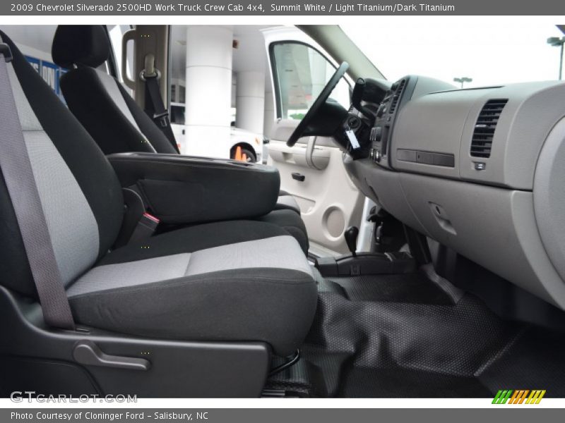 Summit White / Light Titanium/Dark Titanium 2009 Chevrolet Silverado 2500HD Work Truck Crew Cab 4x4