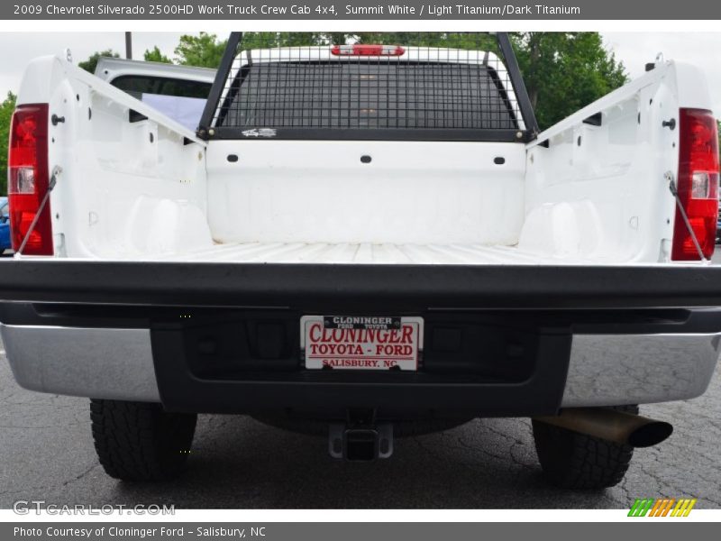 Summit White / Light Titanium/Dark Titanium 2009 Chevrolet Silverado 2500HD Work Truck Crew Cab 4x4