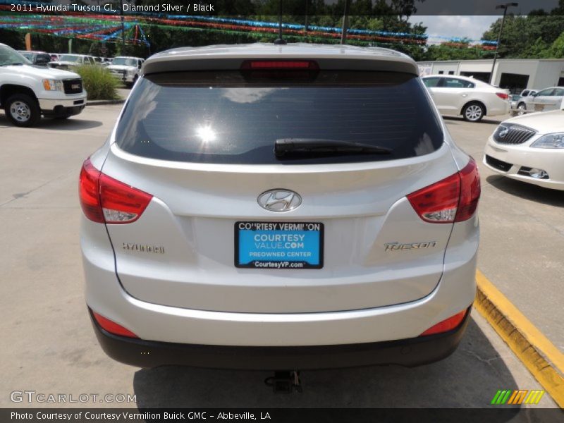 Diamond Silver / Black 2011 Hyundai Tucson GL